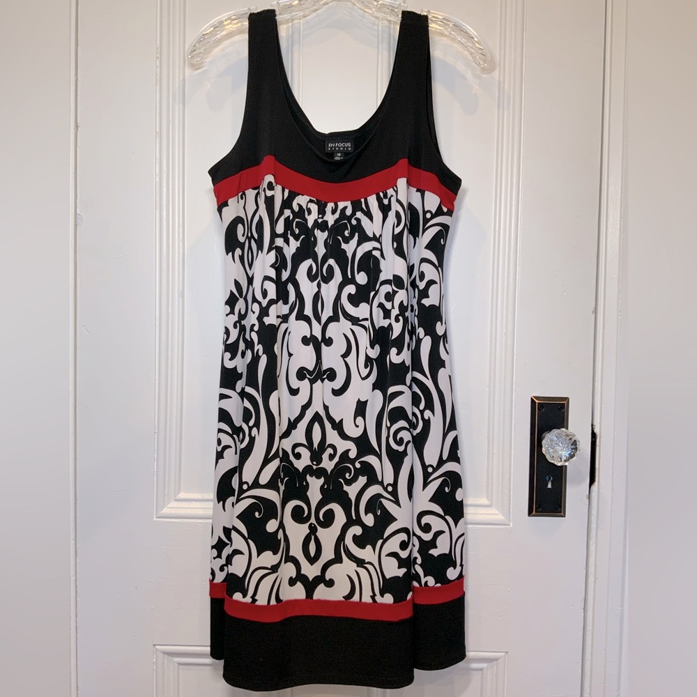En Focus Studio Black/White Baroque Patterned Dress with Red Stripes - Size 12